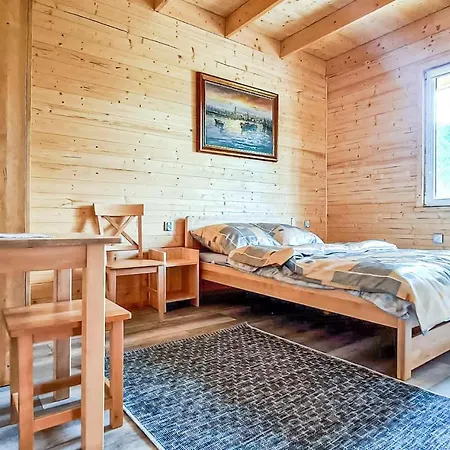Tolles Haus Mit 2 Schlafzimmern In * Lötzen